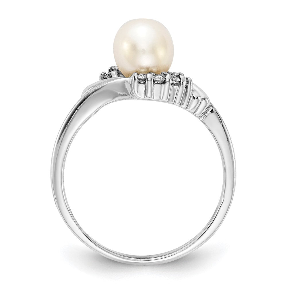 14k White Gold 6mm FW Cultured Pearl A Real Diamond ring