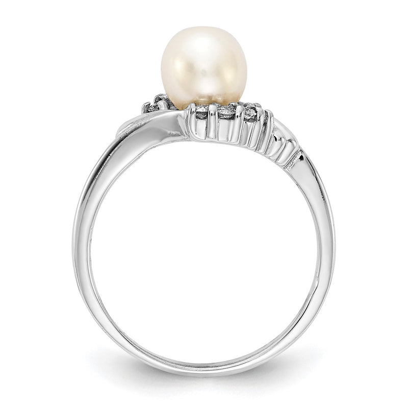 14k White Gold 6mm FW Cultured Pearl A Real Diamond ring