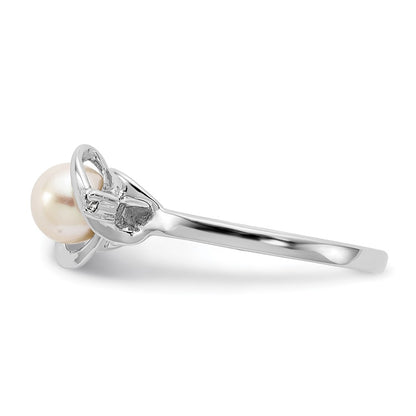 14k White Gold 5.5mm FW Cultured Pearl AAA Real Diamond ring