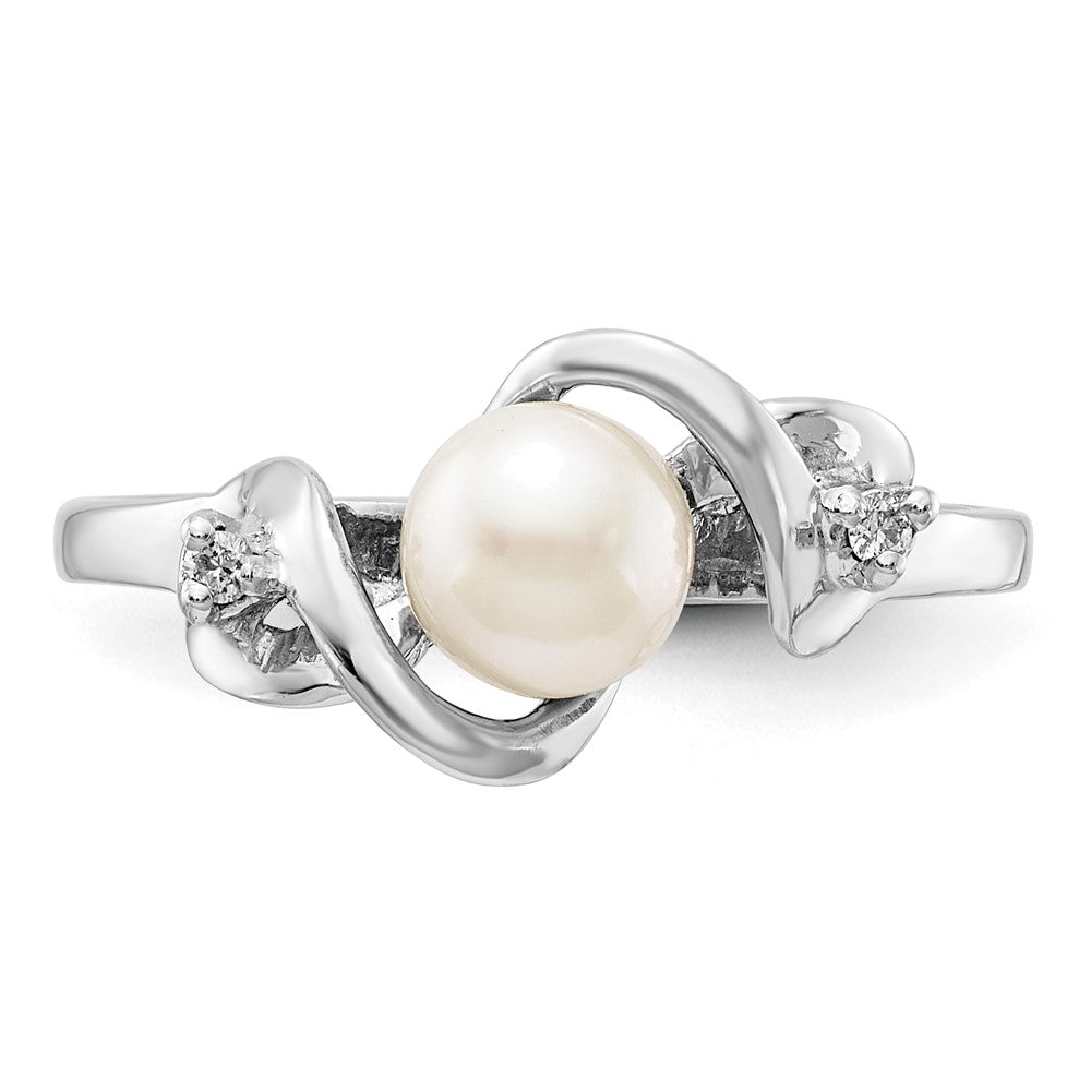 14k White Gold 5.5mm FW Cultured Pearl AAA Real Diamond ring
