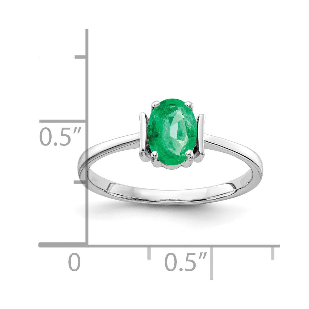 14k White Gold 7x5mm Oval Emerald ring