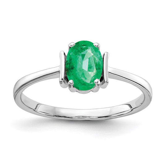 14k White Gold 7x5mm Oval Emerald ring