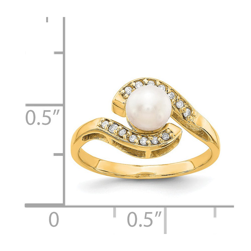 14K Yellow Gold 5.5mm FW Cultured Pearl A Real Diamond ring