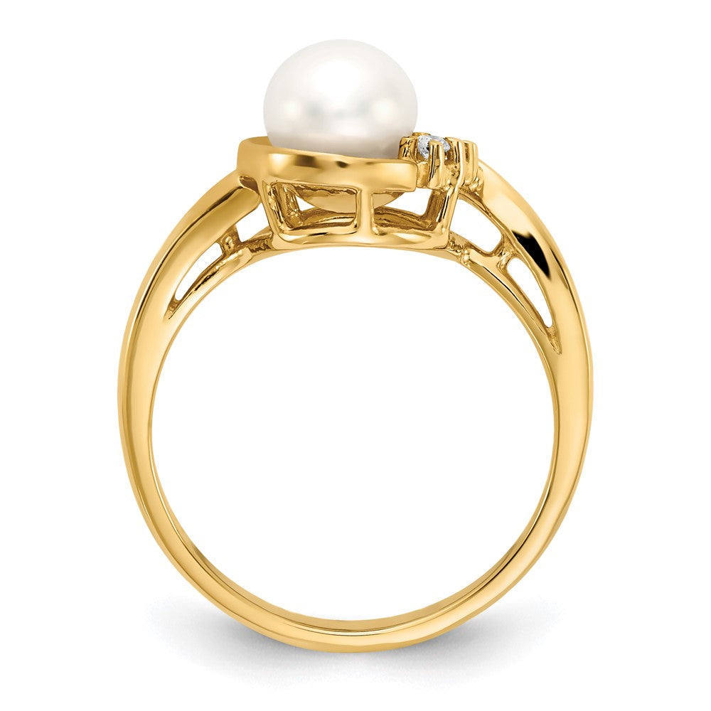 14K Yellow Gold 6mm FW Cultured Pearl A Real Diamond ring