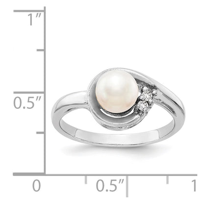 14k White Gold 6mm FW Cultured Pearl A Real Diamond ring
