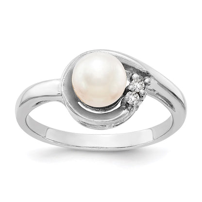 14k White Gold 6mm FW Cultured Pearl A Real Diamond ring