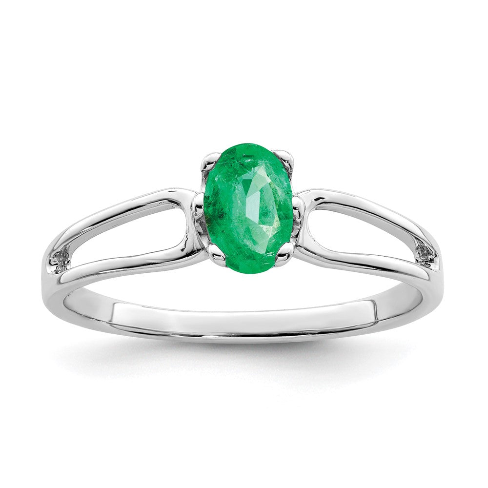 14k White Gold 6x4mm Oval Emerald ring