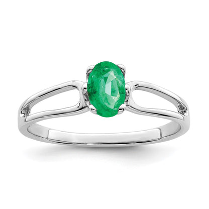 14k White Gold 6x4mm Oval Emerald ring