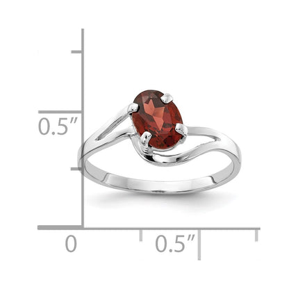 14k White Gold 7x5mm Oval Garnet ring