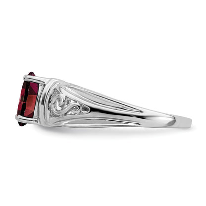 14k White Gold 7x5mm Oval Garnet ring