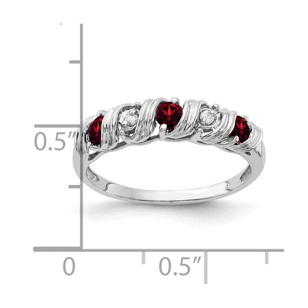 14k White Gold 2.75mm Garnet VS Diamond ring