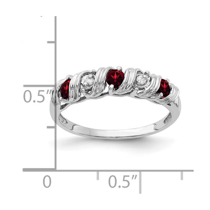 14k White Gold 2.75mm Garnet VS Diamond ring