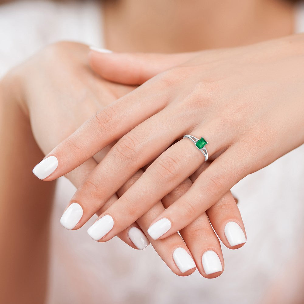 14k White Gold 6x4mm Emerald Cut Emerald AA Diamond ring