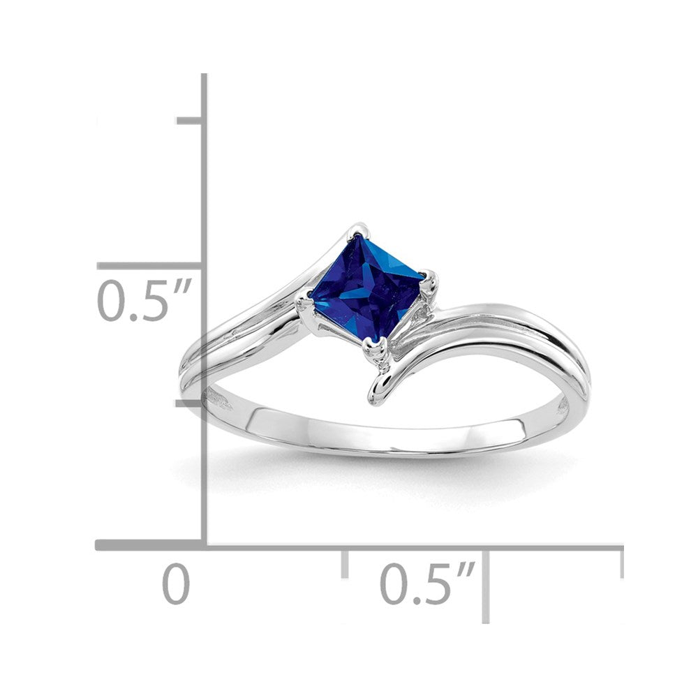 14k White Gold 4mm Princess Cut Sapphire ring