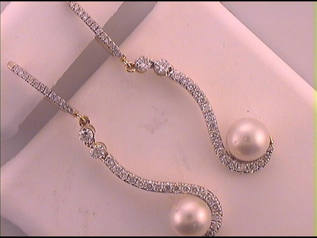14k Yellow Gold Round Diamond Freshwater Pearl Dangle Earrings 1 Cttw