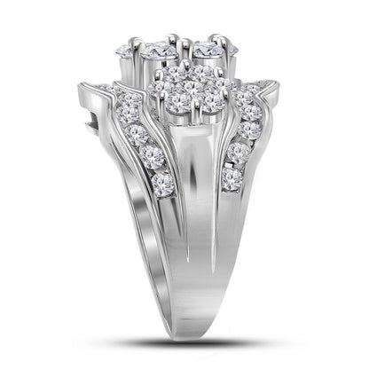 3  CT-Diamond FLOWER RING