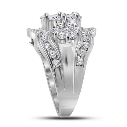 3  CT-Diamond FLOWER RING