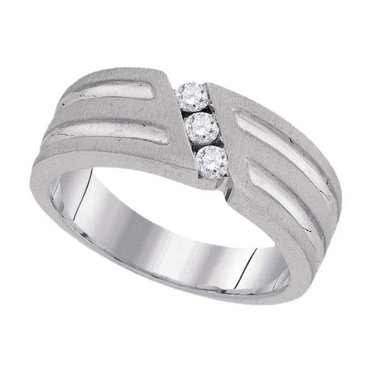 14k White Gold Round 3-Stone Diamond Textured Groove Wedding Band 1/4 Cttw