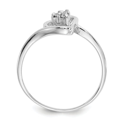 14k White Gold VS Diamond heart ring
