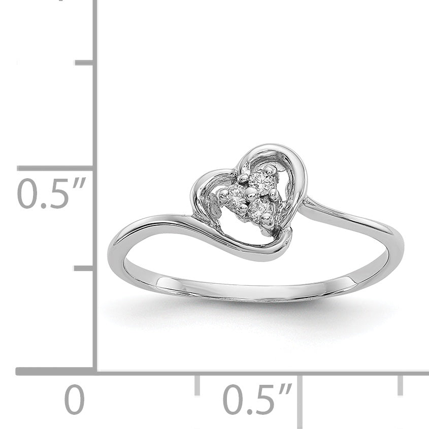 14k White Gold VS Diamond heart ring
